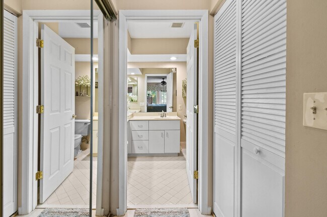 Building Photo - 1003 Ocean Dunes Cir