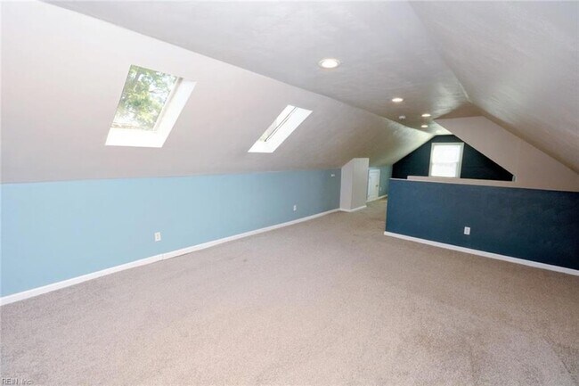 Building Photo - 1330 Monterey Ave