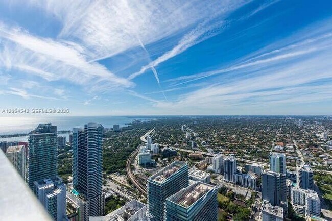 Building Photo - 1000 Brickell Plaza