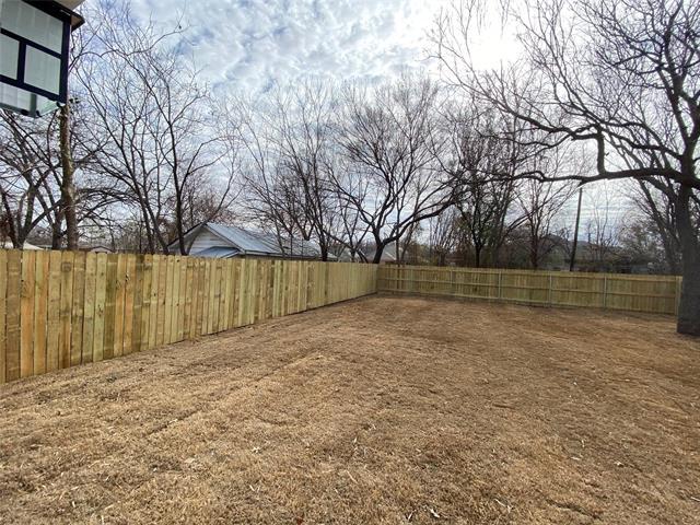 Building Photo - 104 E Forest Ave