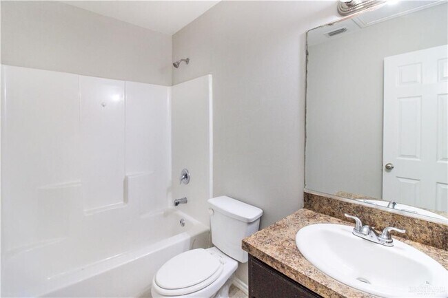 Building Photo - 2901 E de la Rosa Dr