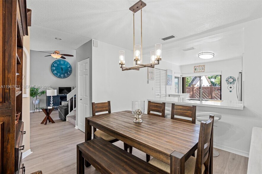 Building Photo - 9439 SW 123rd Avenue Ct