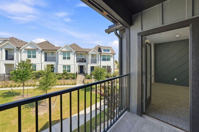Building Photo - 1652 Jessica Dr