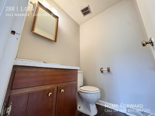 Building Photo - 3441 Warwick Ct