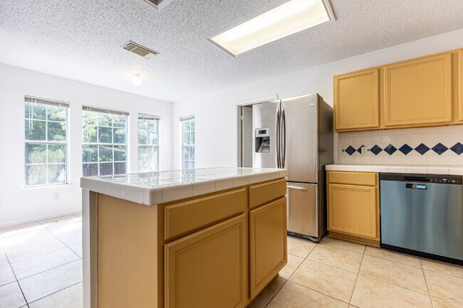 Building Photo - 491 Emerald Fields Ln