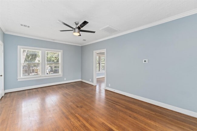 Building Photo - 1411 Kipling St