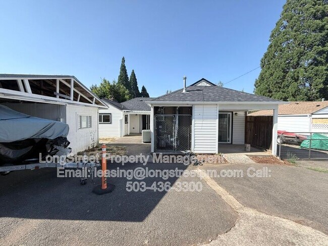 Building Photo - 758 Browning Ave S