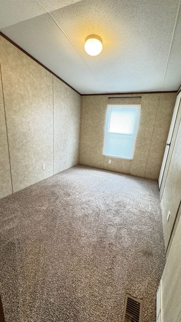 Building Photo - 2009 Model 3 Bedroom 2 Bath Mobile Home