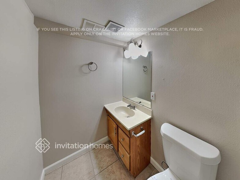 Building Photo - 8793 Katherine Ct