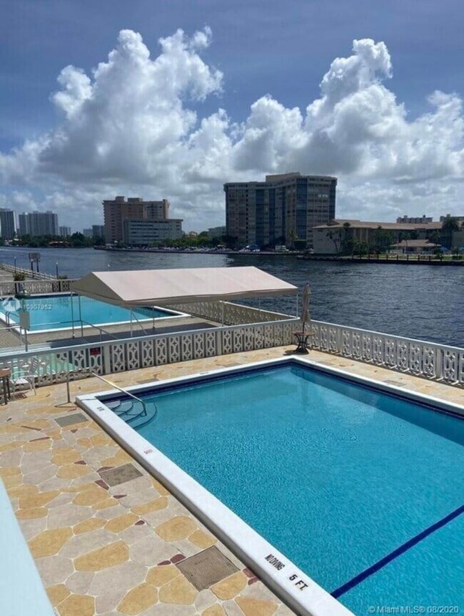 Building Photo - 1801 S Ocean Dr