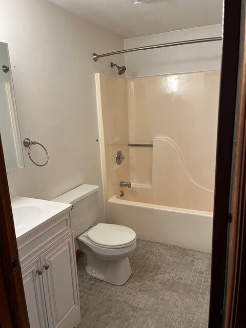 Building Photo - 103 Community Dr