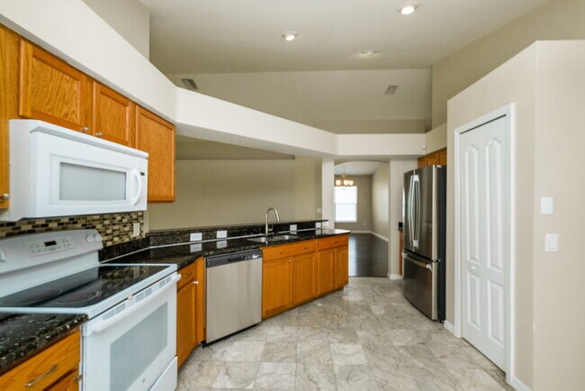 Building Photo - 13532 Fladgate Mark Dr