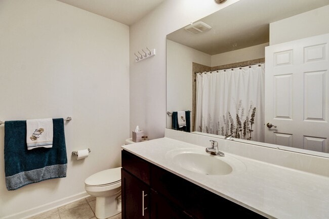 Building Photo - 4 Shadowlawn Dr