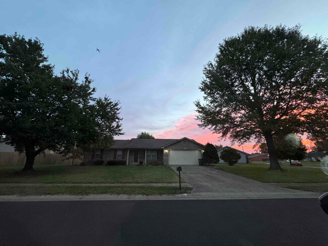 Building Photo - 3012 Pebble Brook