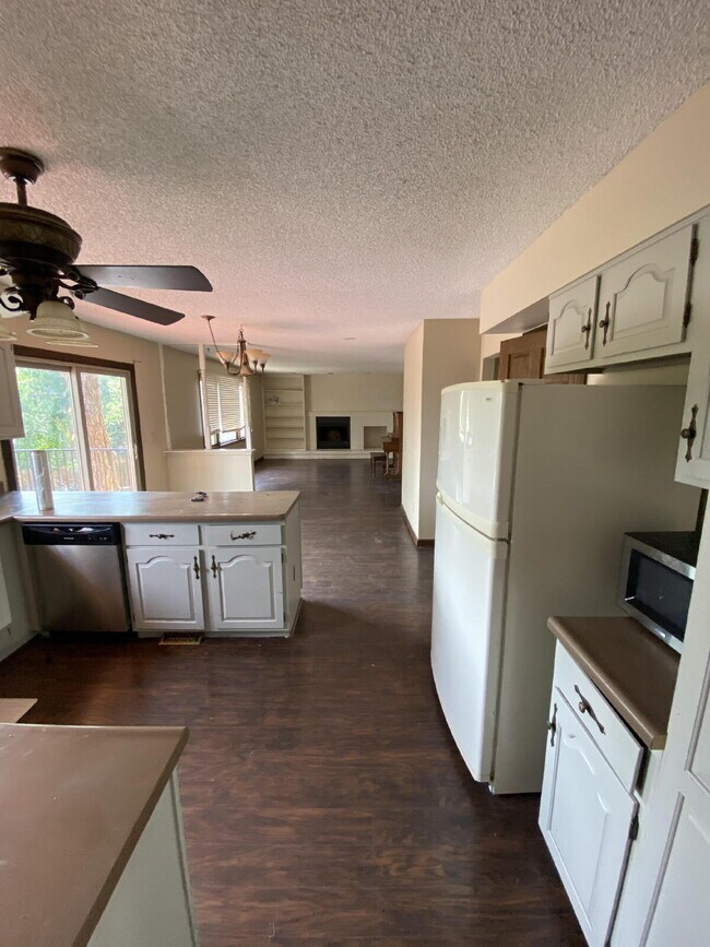 Building Photo - "Spacious 4-Bedroom Haven with 4 Full Baths in Charming Parker, CO - 2,952 Sq. Ft. of Comfort Awa...