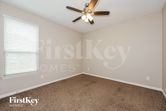 Building Photo - 3213 Charing Cross Rd