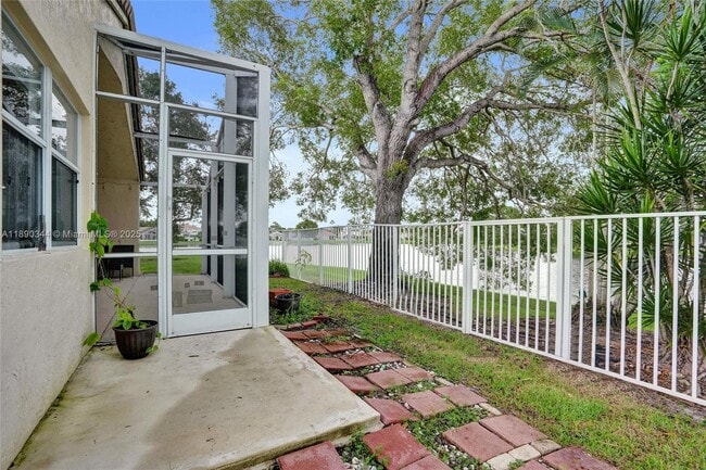 Building Photo - 4108 Sapphire Terrace