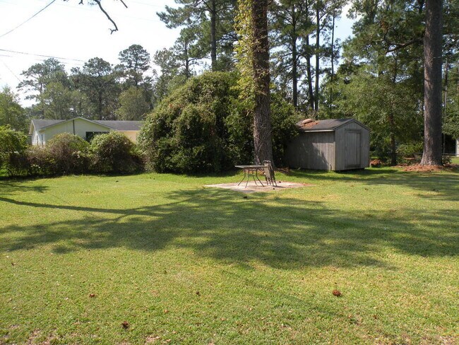 Building Photo - Single Family Home Just Minutes From MCAS Cherry Point!