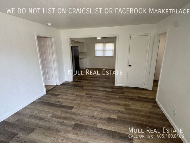 Building Photo - 1801 Oxford Way