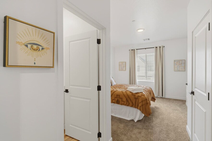 Building Photo - 1701 Ripple Rock Dr