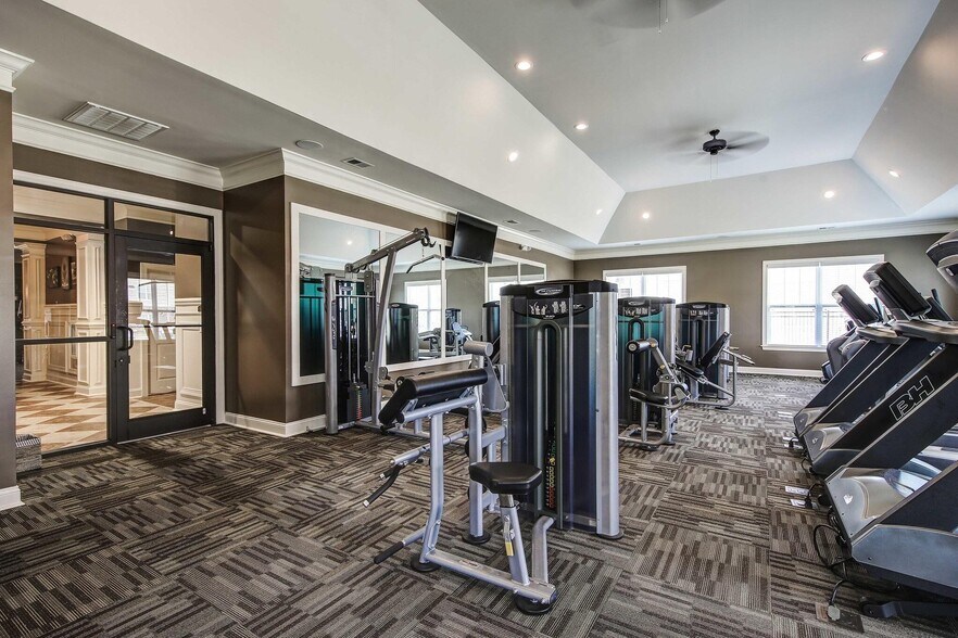 Building Photo - 3000 Daventry Cir