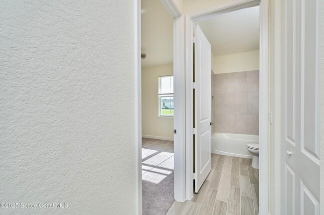 Building Photo - 5940 Manzanita Way