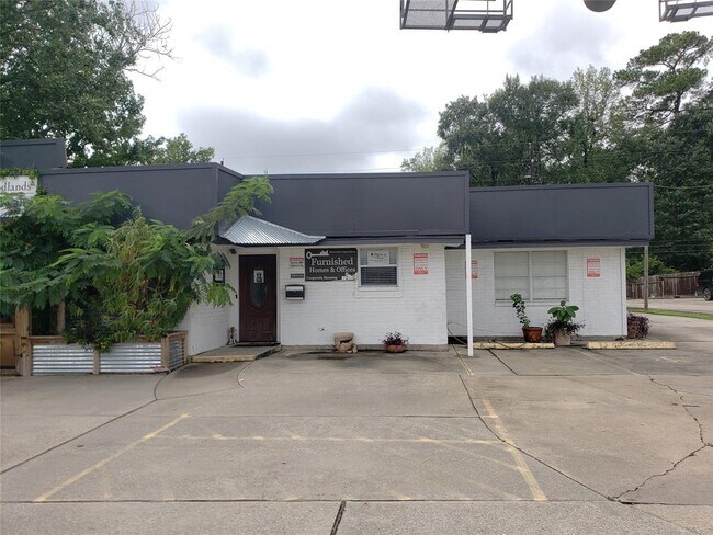 Building Photo - 26519 I-45