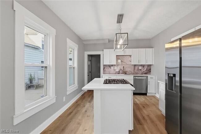 Building Photo - 12701 Plover St