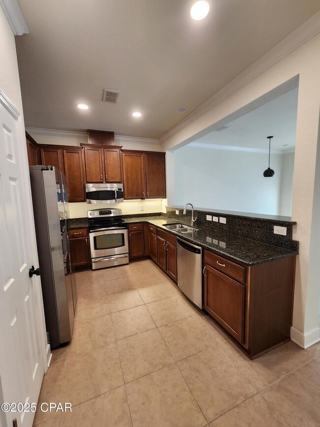Building Photo - 119 Sand Oak Blvd
