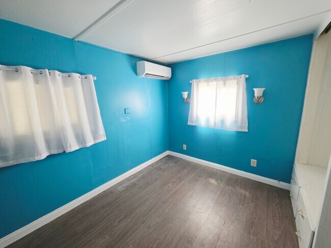 Building Photo - 1779 Artesia Dr