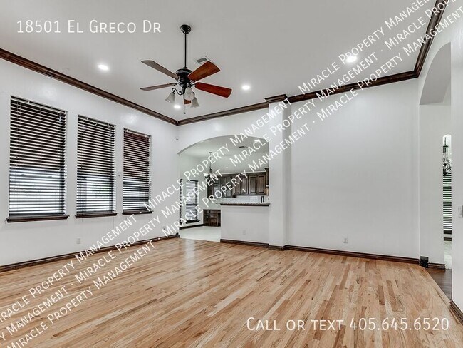 Building Photo - 18501 El Greco Dr