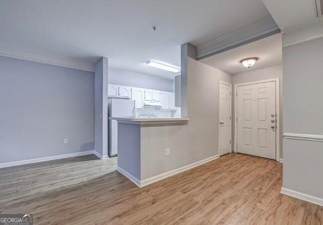 Building Photo - 2700 Pine Tree Rd NE