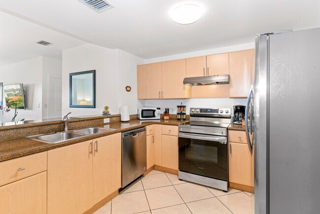 Building Photo - 3219 SW 23rd Terrace