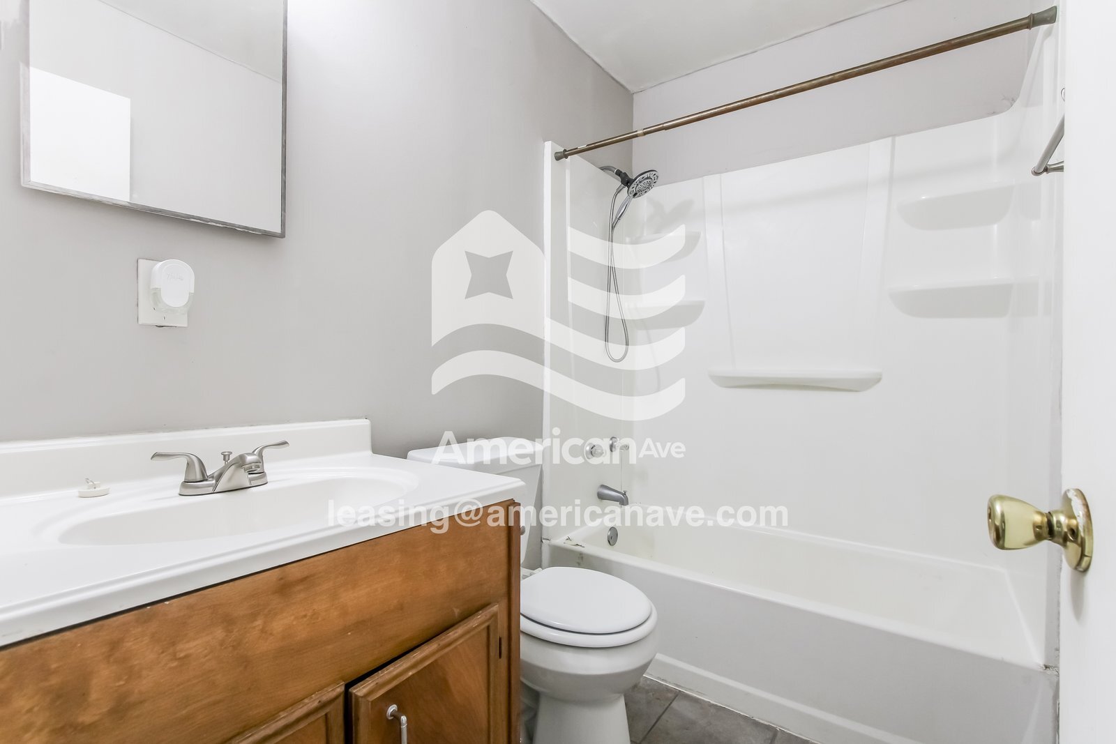 Building Photo - 700 Kester St
