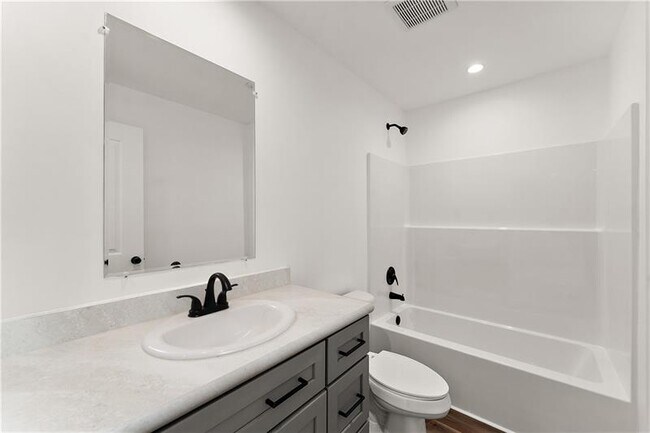 Building Photo - 379 Beaver St