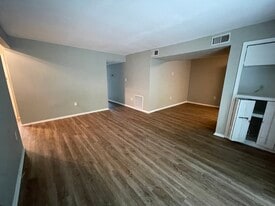 Building Photo - 12211 Stevenson Ct