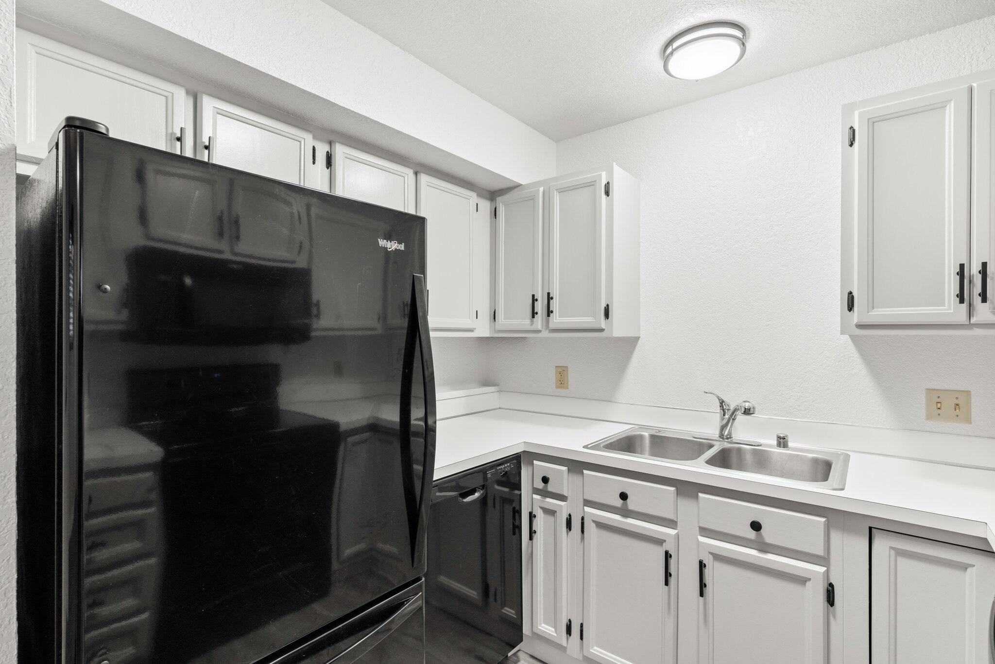 Building Photo - 607 Avenue F