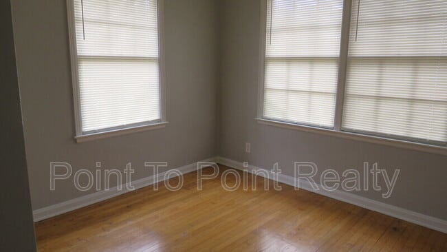 Building Photo - 4811 Sefa Cir N