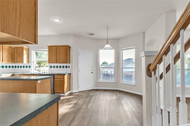 Building Photo - 3733 Eagles Nest St
