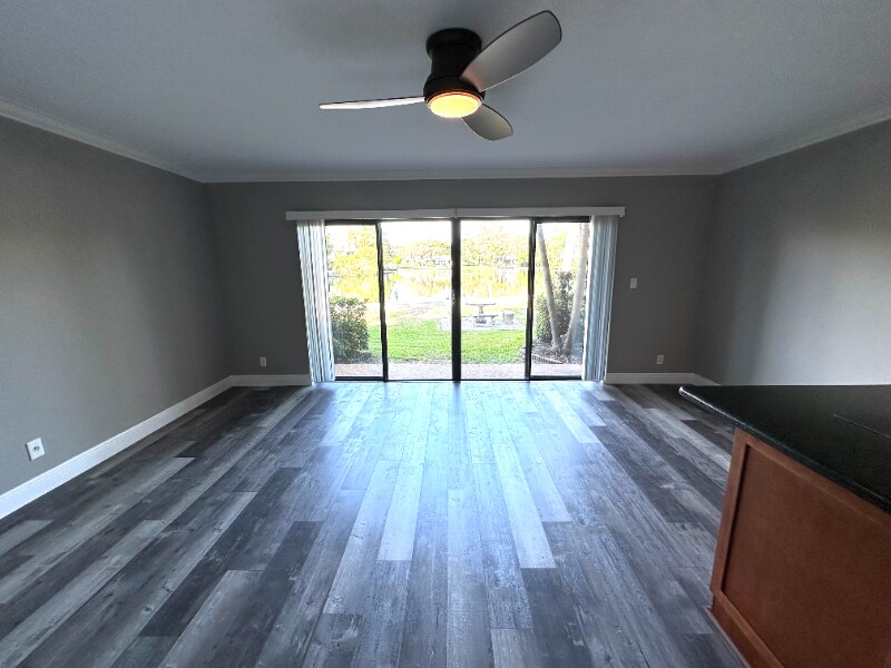 Building Photo - 833 NE 18th Ct