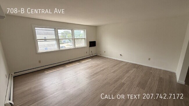 Building Photo - 708-B Central Ave-