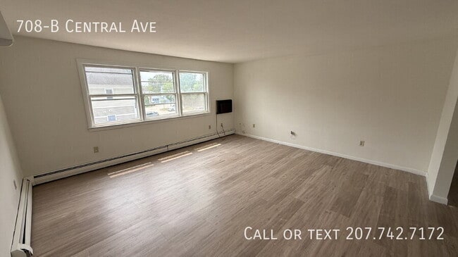 Building Photo - 708 Central Ave