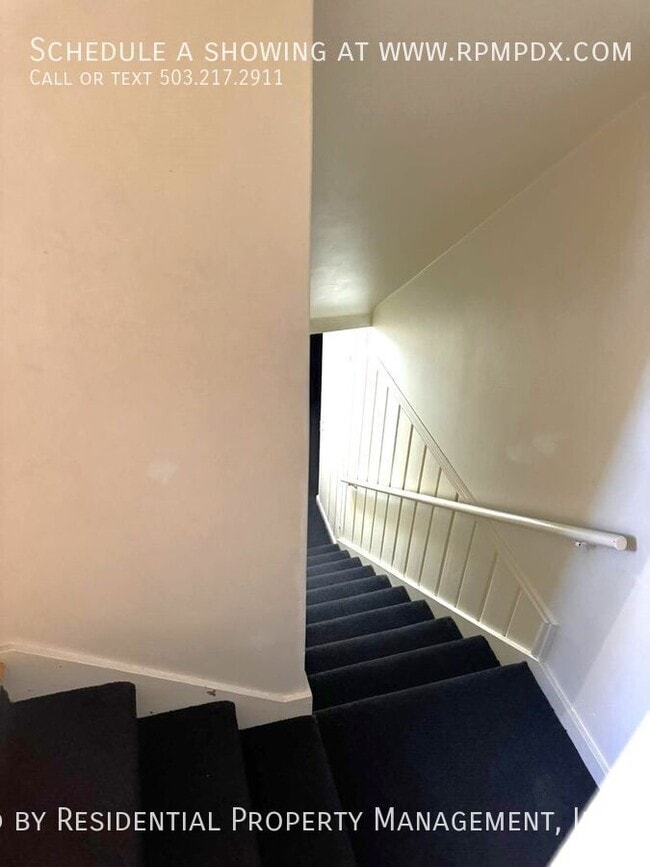 Building Photo - 1938 SW Edgewood Rd