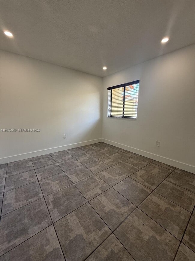 Building Photo - 2775 W 61st Pl