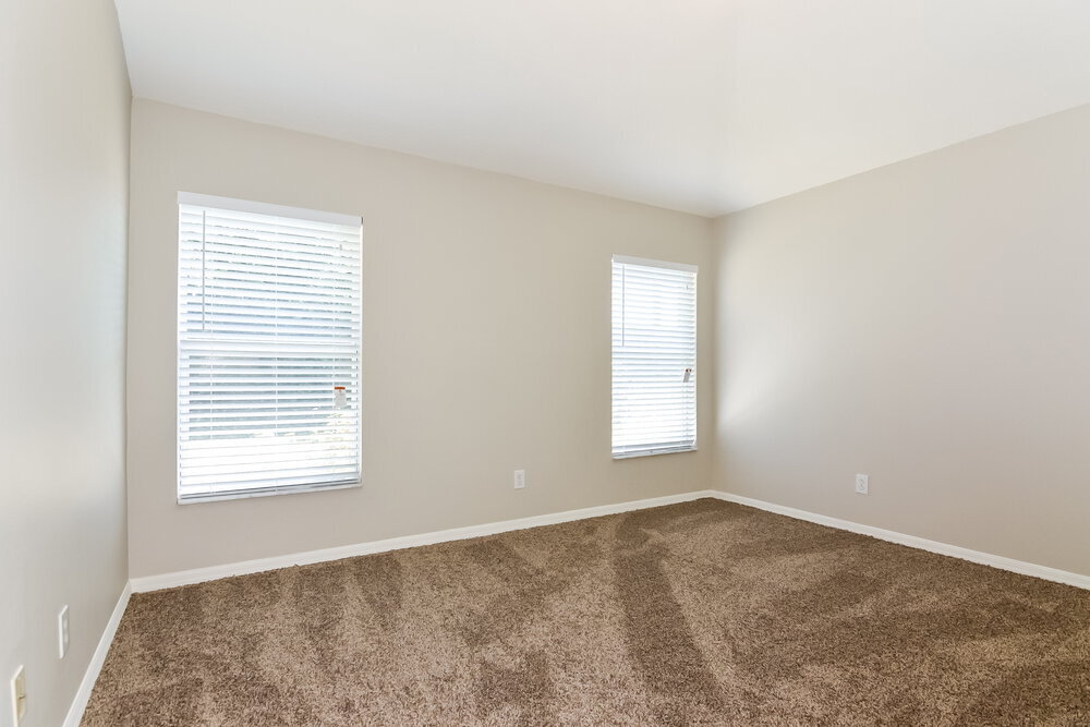 Building Photo - 9732 White Barn Way