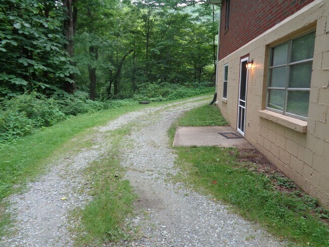 Building Photo - robl1951