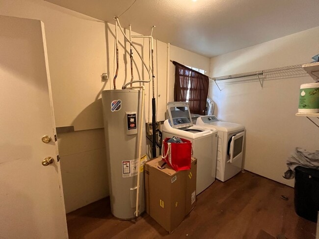 Building Photo - Adorable Condo in West Fort Collins