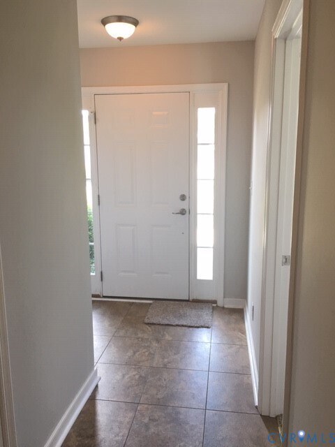 Building Photo - 7474 Pebble Lake Dr