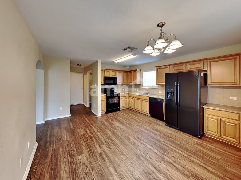 Building Photo - 1011 Aiken Dr