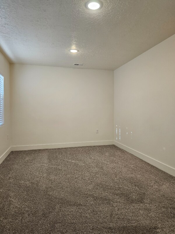 Building Photo - 292 Braeburn Ln